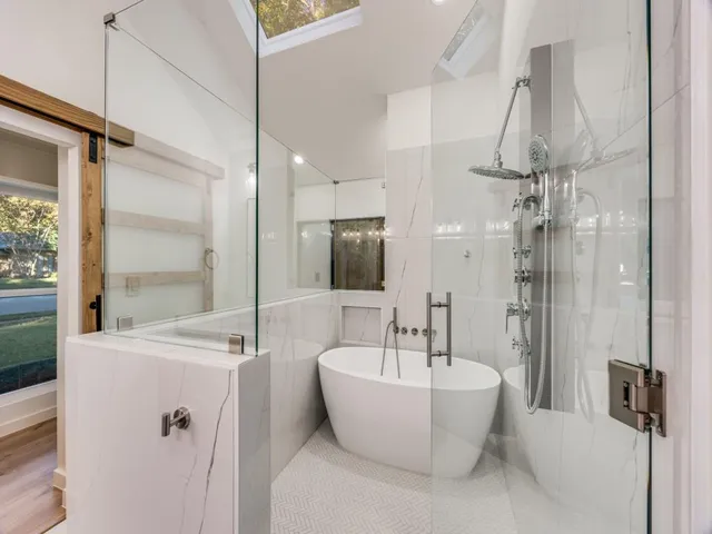 $649,000 | 2100 Woodburn Corner, Plano, TX 75075