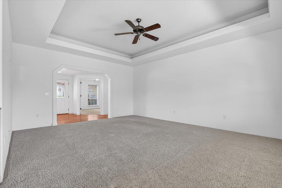 2618 Rabun Way Central Point, OR 97502 - Photo 19 of 42 an empty room with closet and ceiling fan
