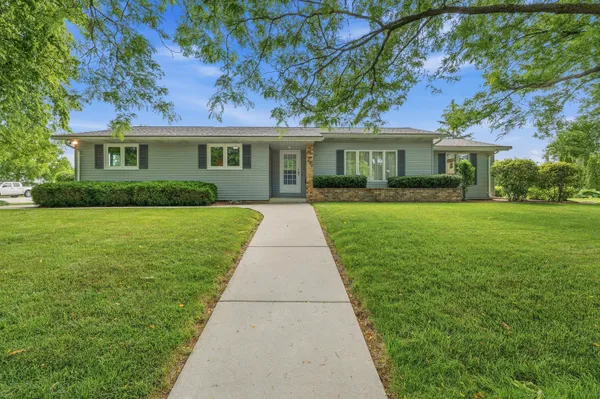 $334,700 | 1237 Audubon Road, Howards Grove, WI 53083