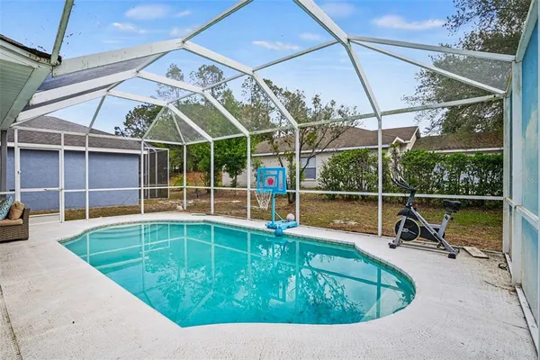 $3,500 | 8105 River Mont Way, Tampa, FL 33637