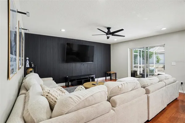 $3,500 | 8105 River Mont Way, Tampa, FL 33637