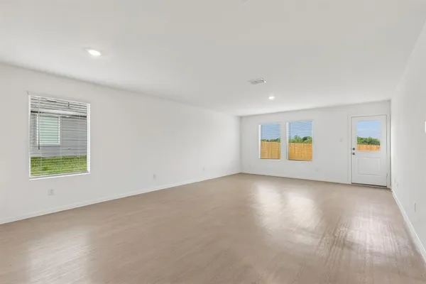 $1,895 | 216 Asterwood Lane, Sherman, TX 75092