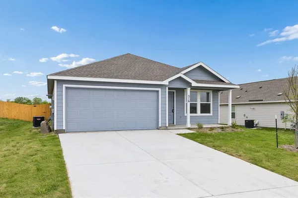 $1,895 | 216 Asterwood Lane, Sherman, TX 75092