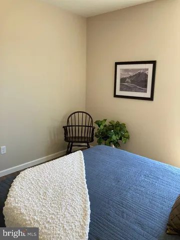 $1,595 | 376 East Main Street, Unit 204, New Holland, PA 17557