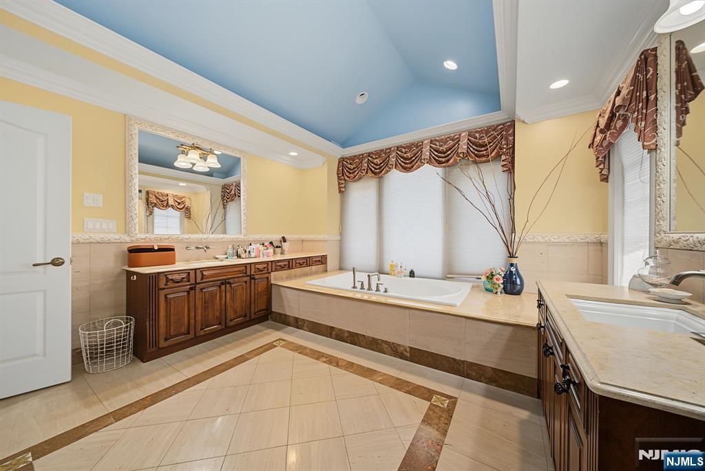 29 Meadow Street Demarest, NJ 07627 - Photo 23 of 50