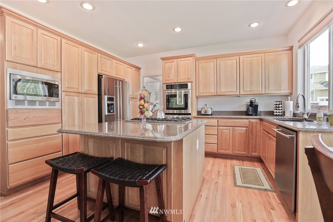 17410 Southeast 186th Way Renton, WA 98058 - Photo 8 of 25
