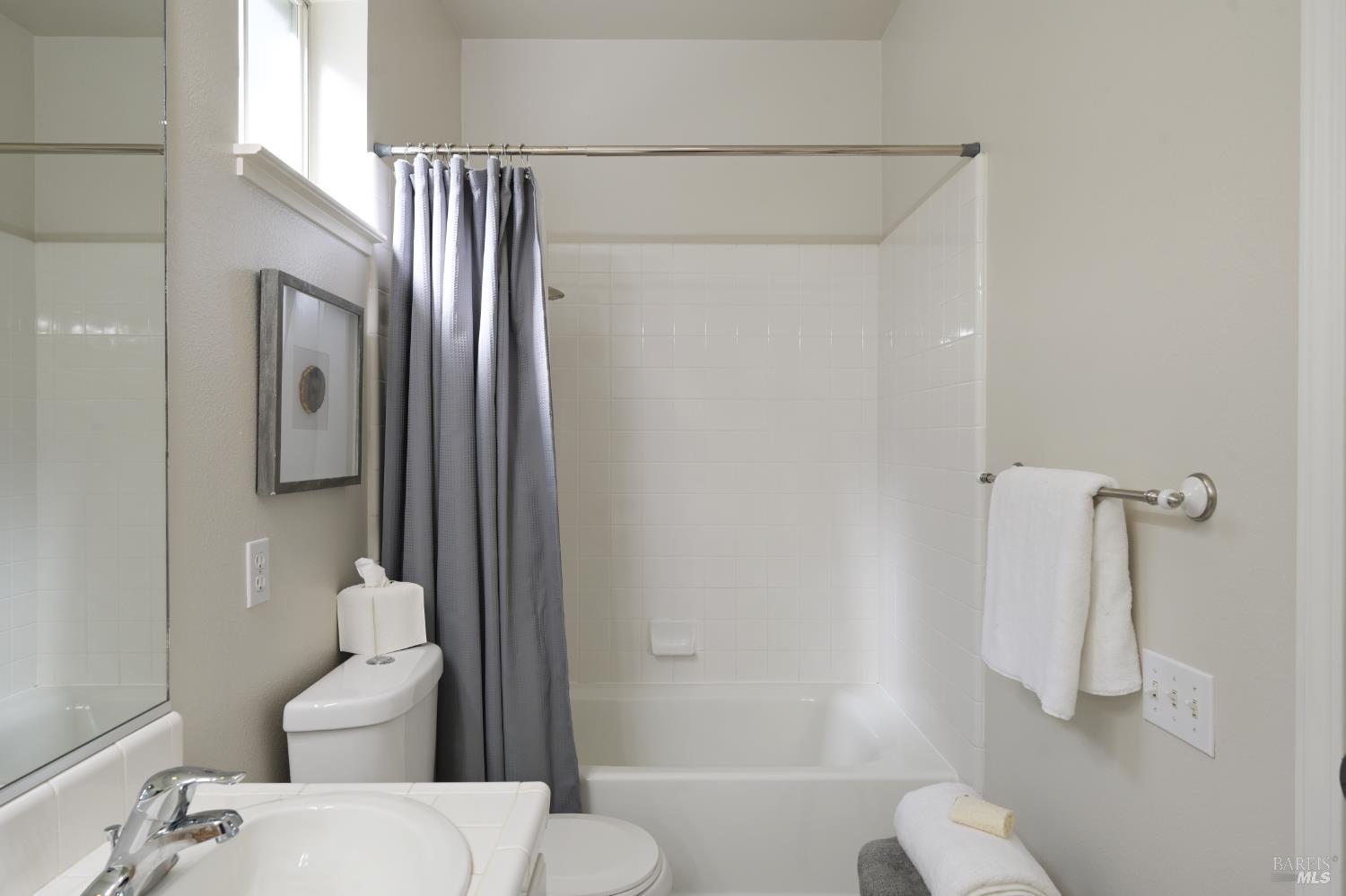 260 Channing Way, Unit 2 San Rafael, CA 94903 - Photo 15 of 32