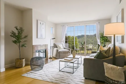 $749,000 | 260 Channing Way, Unit 2, San Rafael, CA 94903