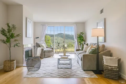 $749,000 | 260 Channing Way, Unit 2, San Rafael, CA 94903