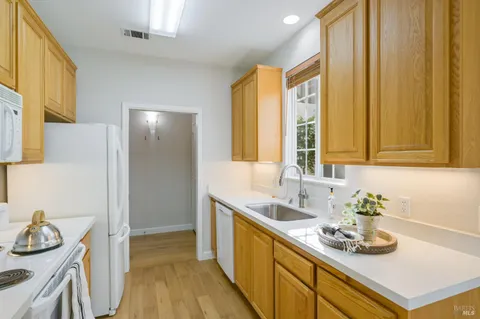 $749,000 | 260 Channing Way, Unit 2, San Rafael, CA 94903