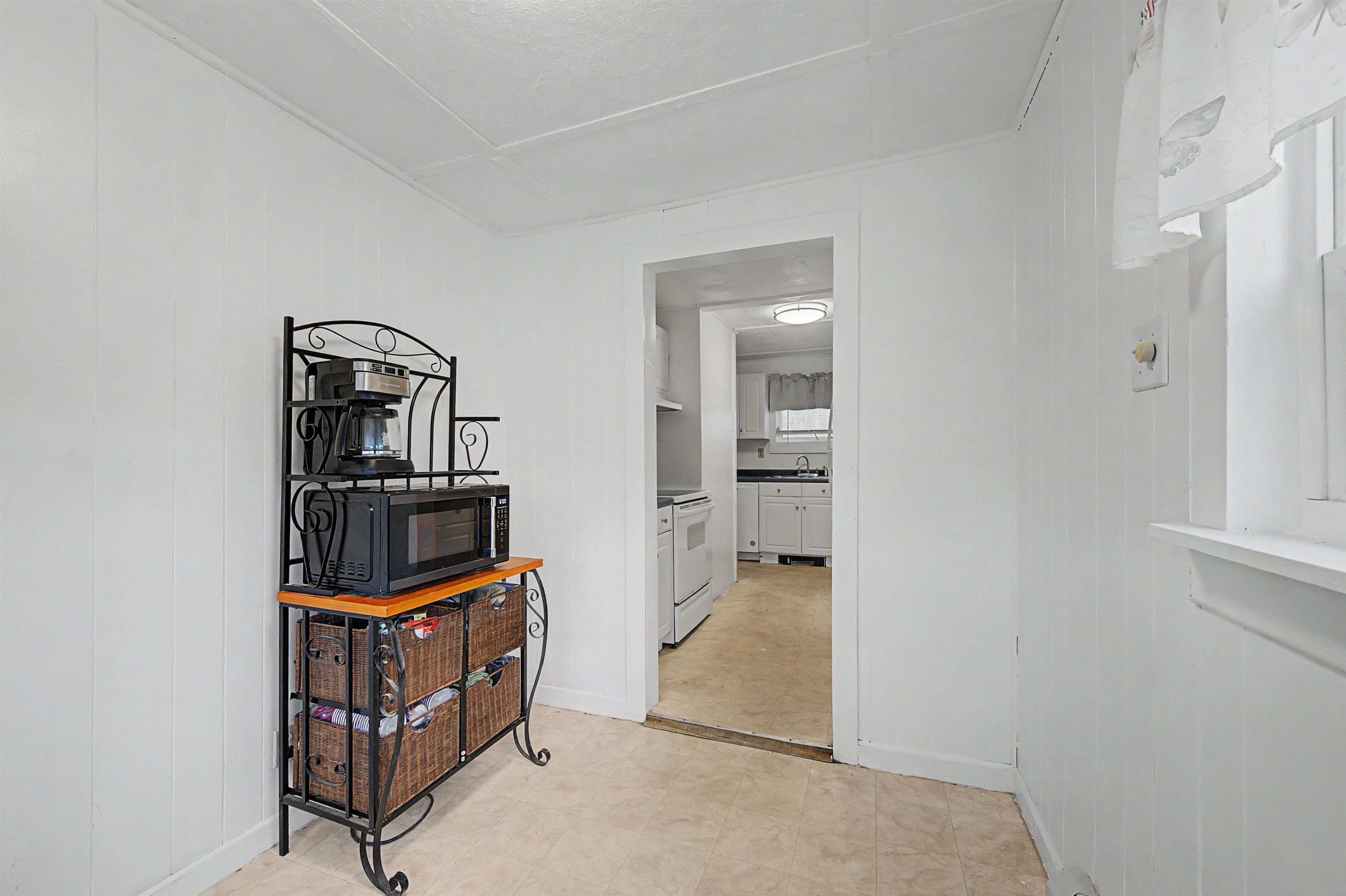 88 Cash Street Croydon, NH 03773 - Photo 12 of 47