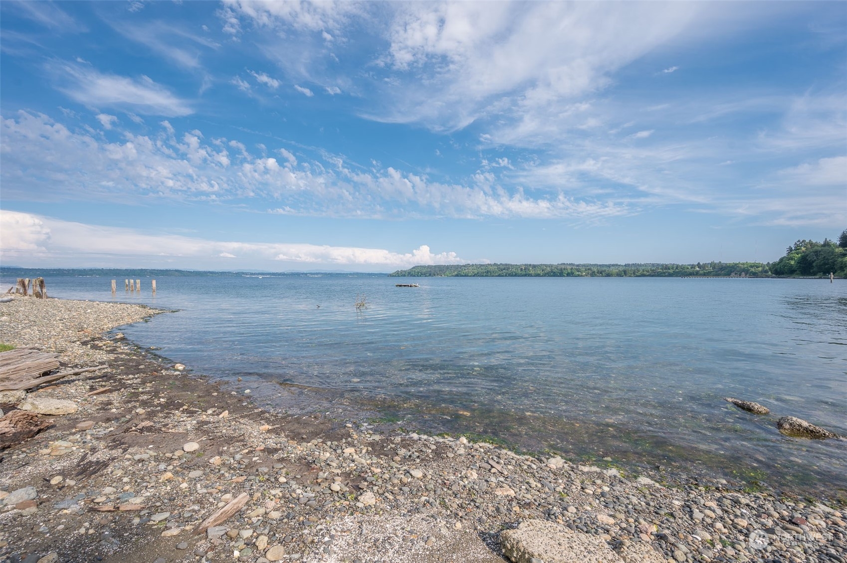 20614 Chautauqua Beach Road Southwest Vashon, WA 98070 - Photo 13 of 39 Gallery Image 13