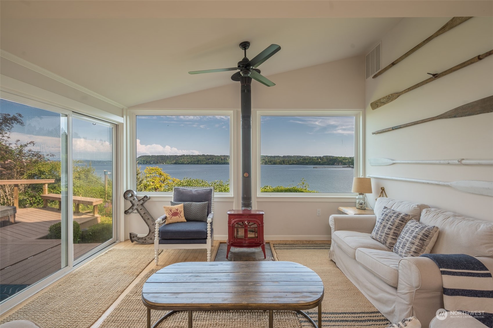 20614 Chautauqua Beach Road Southwest Vashon, WA 98070 - Photo 19 of 39 Gallery Image 19