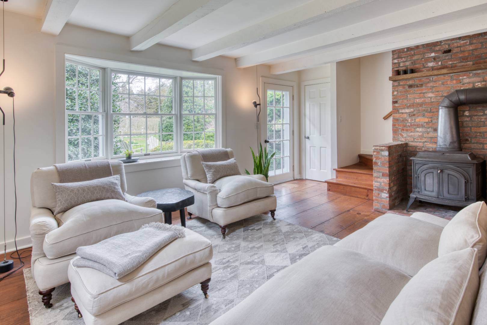 50 Sherrill Road East Hampton, NY 11937 - Photo 3 of 16 Gallery Image 3