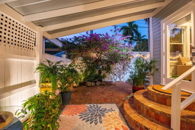 $2,050,000 | 1220 Georgia Street, Key West, FL 33040