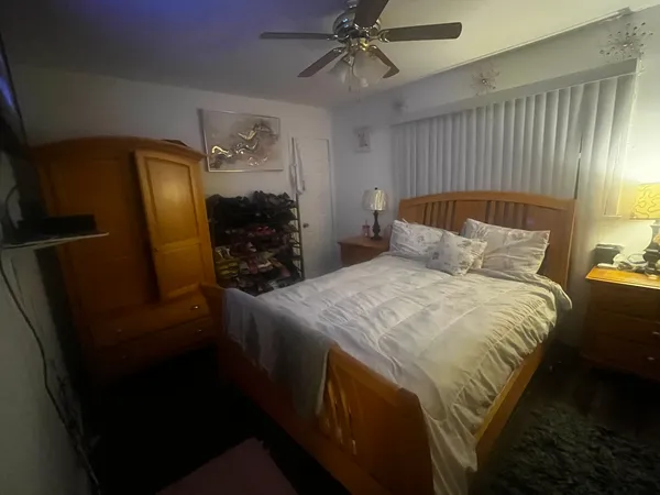 $2,200 | 13622 South School Street, Riverdale, IL 60827