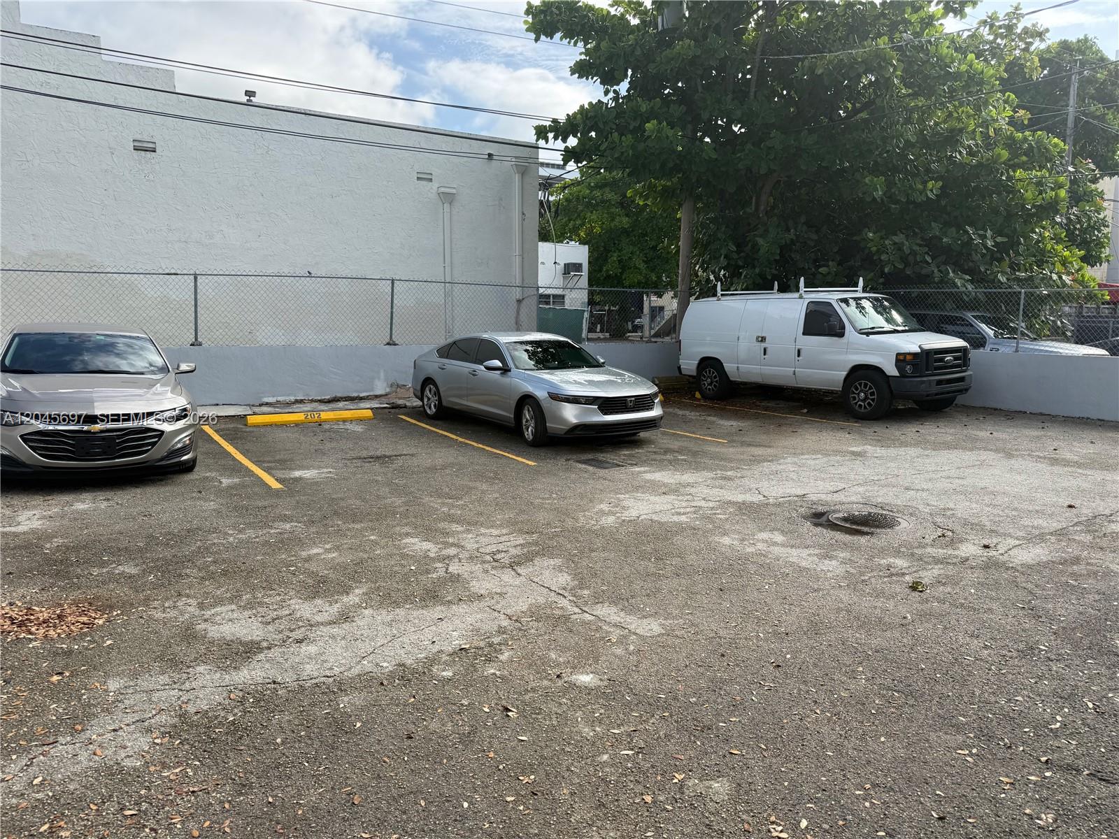 767 Southwest 9th Street, Unit 202 Miami, FL 33130 - Photo 15 of 16