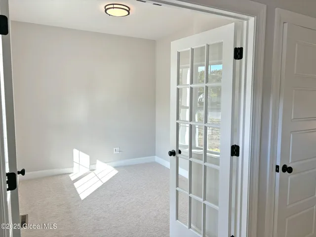 $677,145 | 3 Hunter Court, Milton, NY 12020