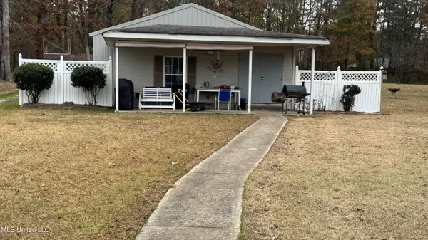 $285,000 | 642 Woodland Drive North, Forest, MS 39074