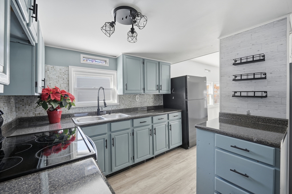 404 Southwick Road, Unit 34A Westfield, MA 01085 - Photo 9 of 22