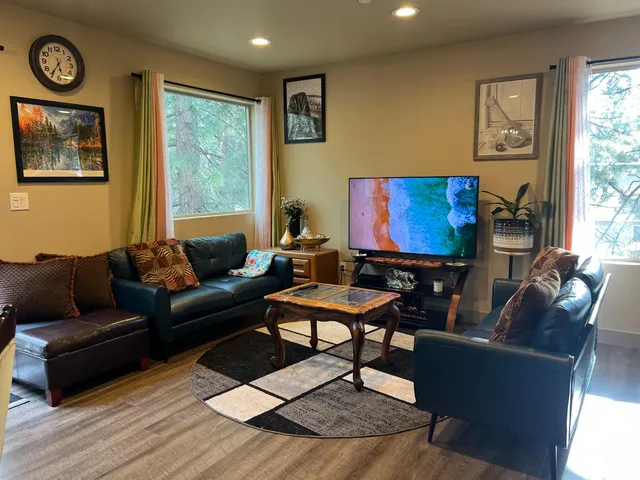 $1,095,000 | 3334 Treehaven Drive, South Lake Tahoe, CA 96150