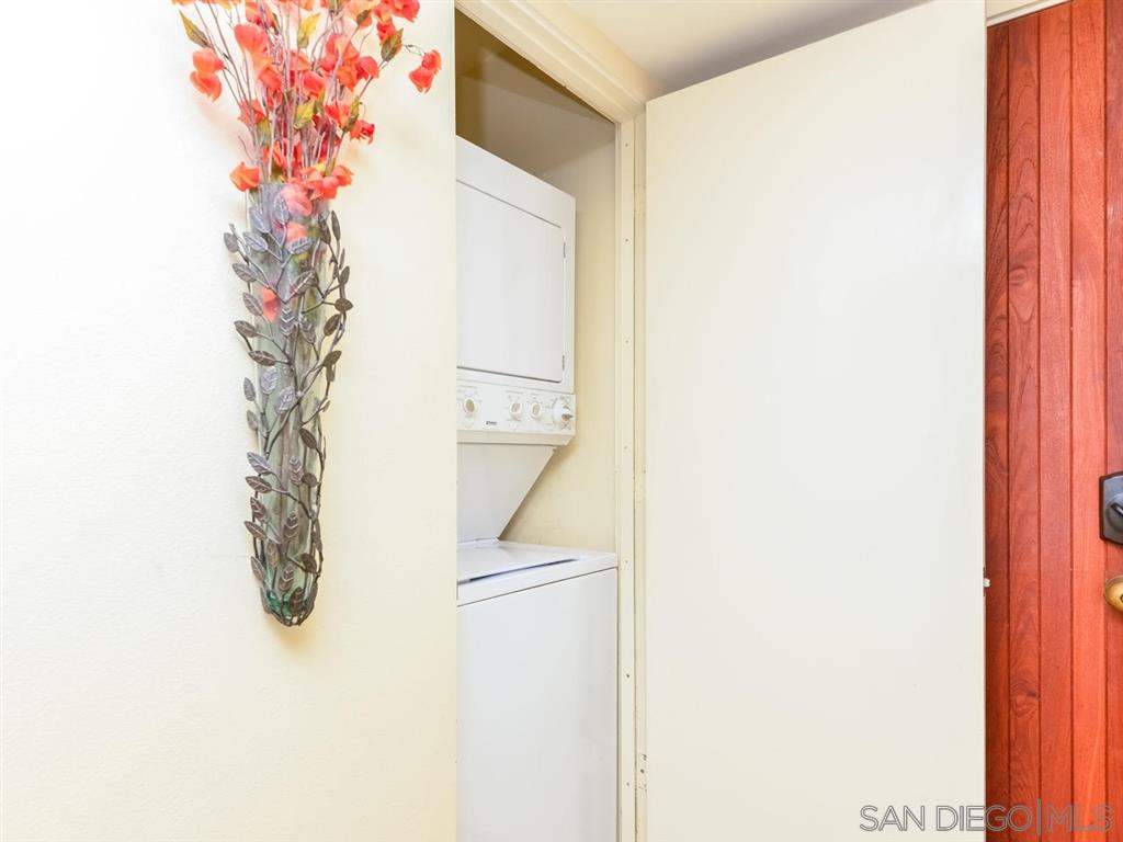 8132 Camino Del Sol, Unit C La Jolla, CA 92037 - Photo 19 of 25