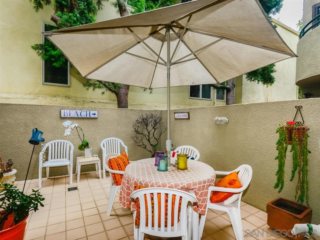 8132 Camino Del Sol, Unit C La Jolla, CA 92037 - Photo 20 of 25