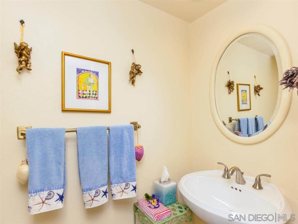 8132 Camino Del Sol, Unit C La Jolla, CA 92037 - Photo 10 of 25