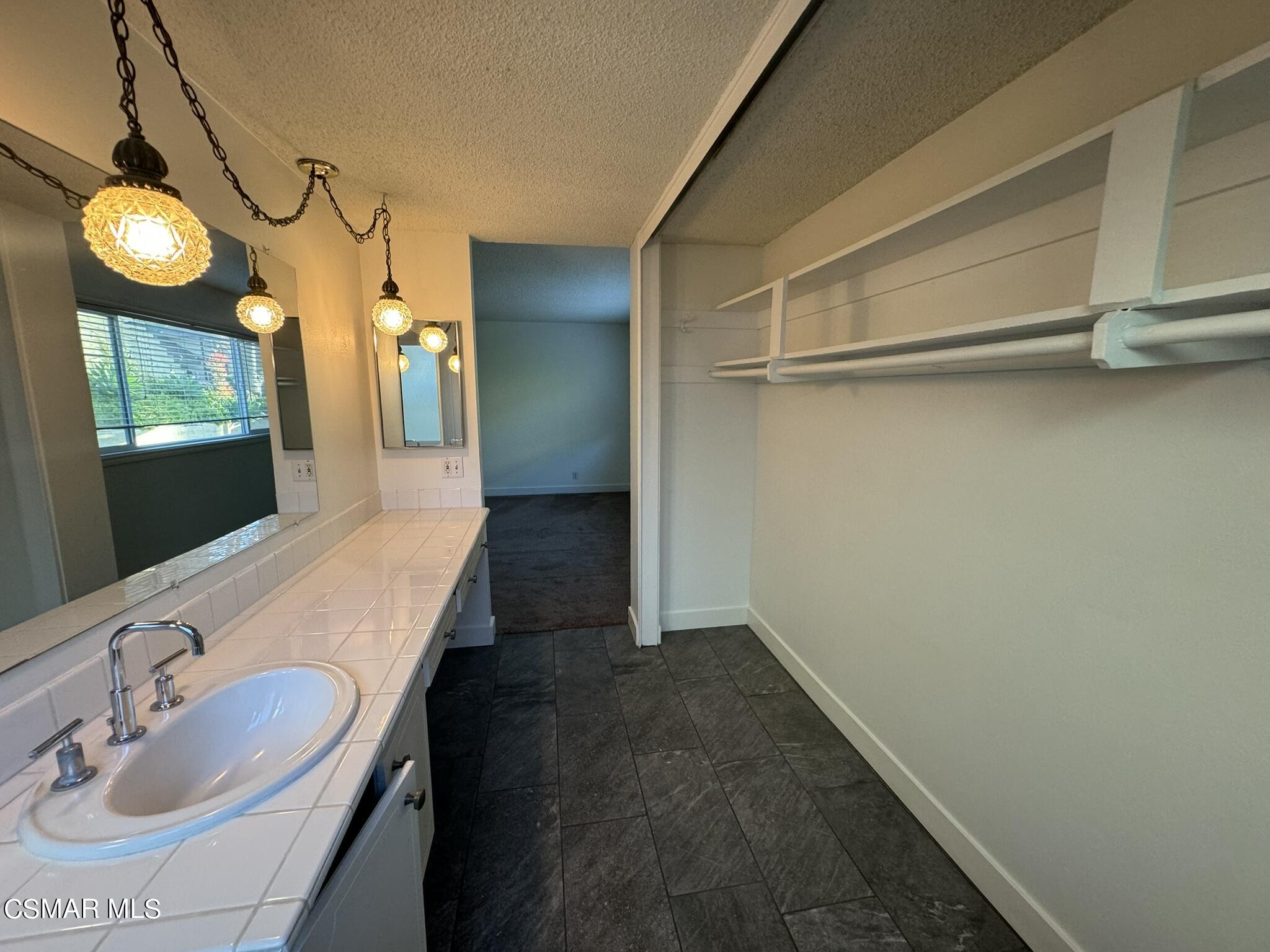 2261 Birchfield Street Simi Valley, CA 93065 - Photo 14 of 23 IMG_7713