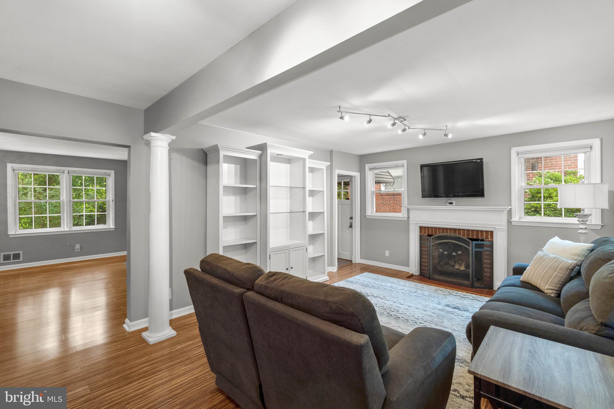 523 Windwood Road Baltimore, MD 21212 - Photo 3 of 40 Family Room