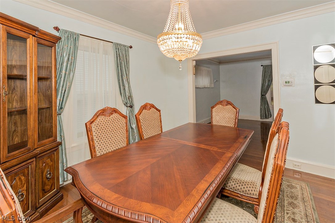 3274 Altamont Road Cleveland, OH 44118 - Photo 8 of 35