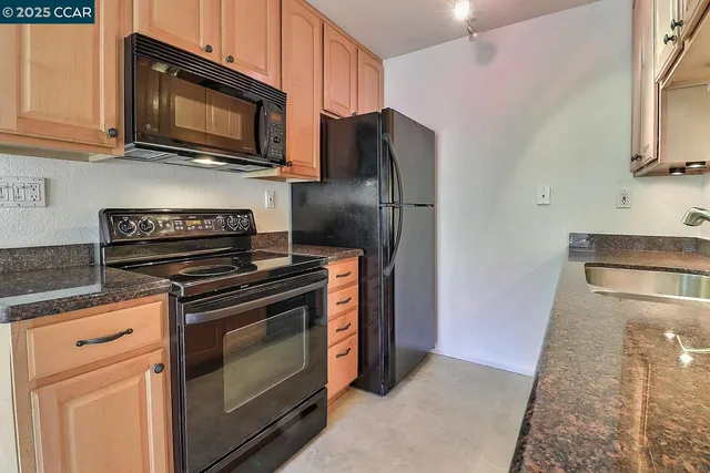 $325,000 | 185 Sierra Drive, Unit 314, Walnut Creek, CA 94596