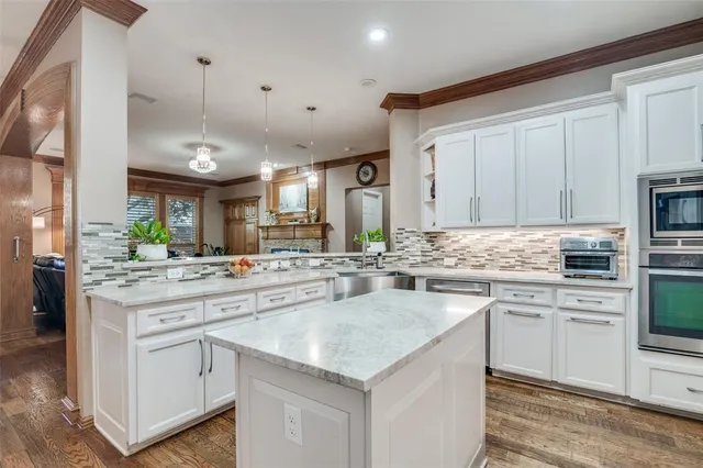 $725,000 | 609 John Close, Murphy, TX 75094