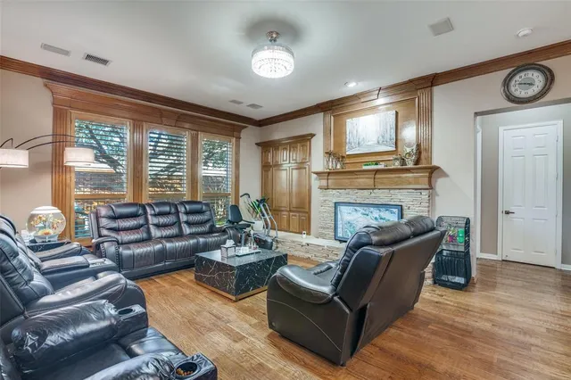 $725,000 | 609 John Close, Murphy, TX 75094