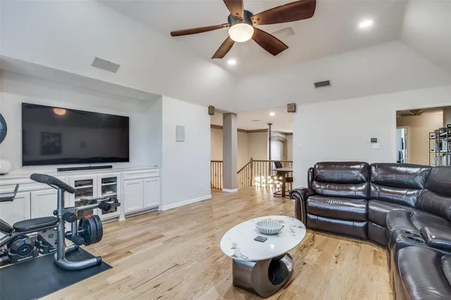 $725,000 | 609 John Close, Murphy, TX 75094