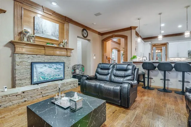 $725,000 | 609 John Close, Murphy, TX 75094