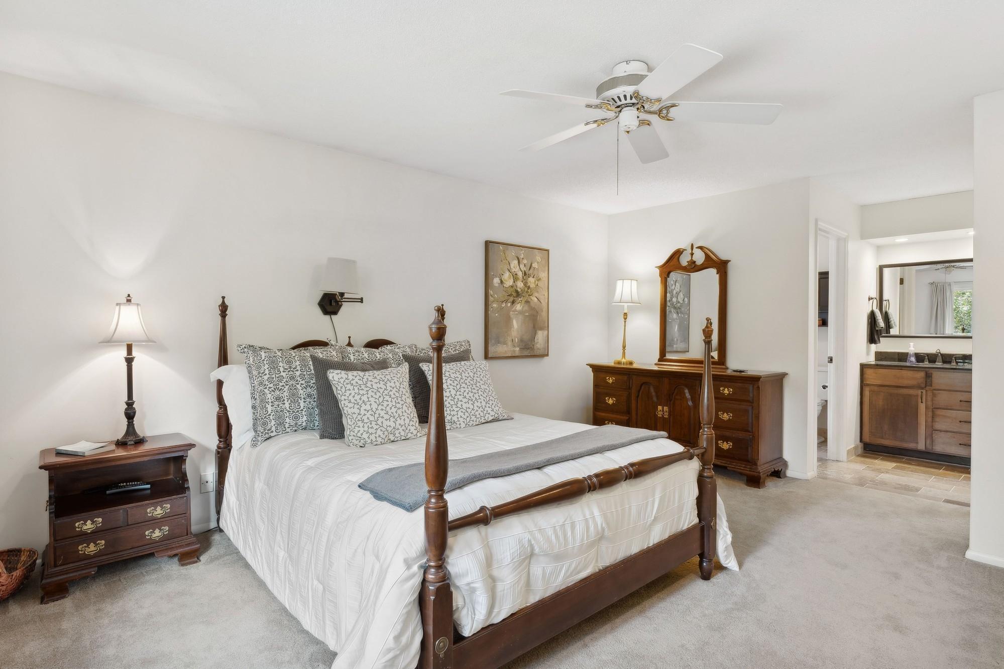 8018 Pennsylvania Road Bloomington, MN 55438 - Photo 16 of 28 Gallery Image 16