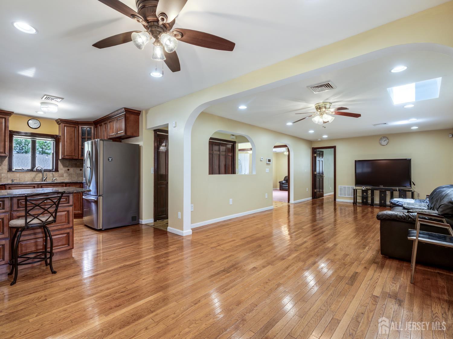 24 Winthrop Road Edison, NJ 08817 - Photo 23 of 42