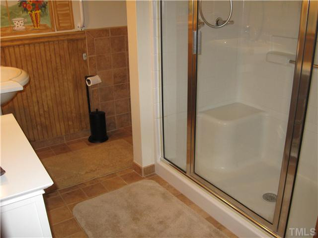 8609 Harbor Drive Raleigh, NC 27615 - Photo 24 of 25 Full bathroom in bonus room...makes a perfect guest suite, nanny suite or teenager haven!!