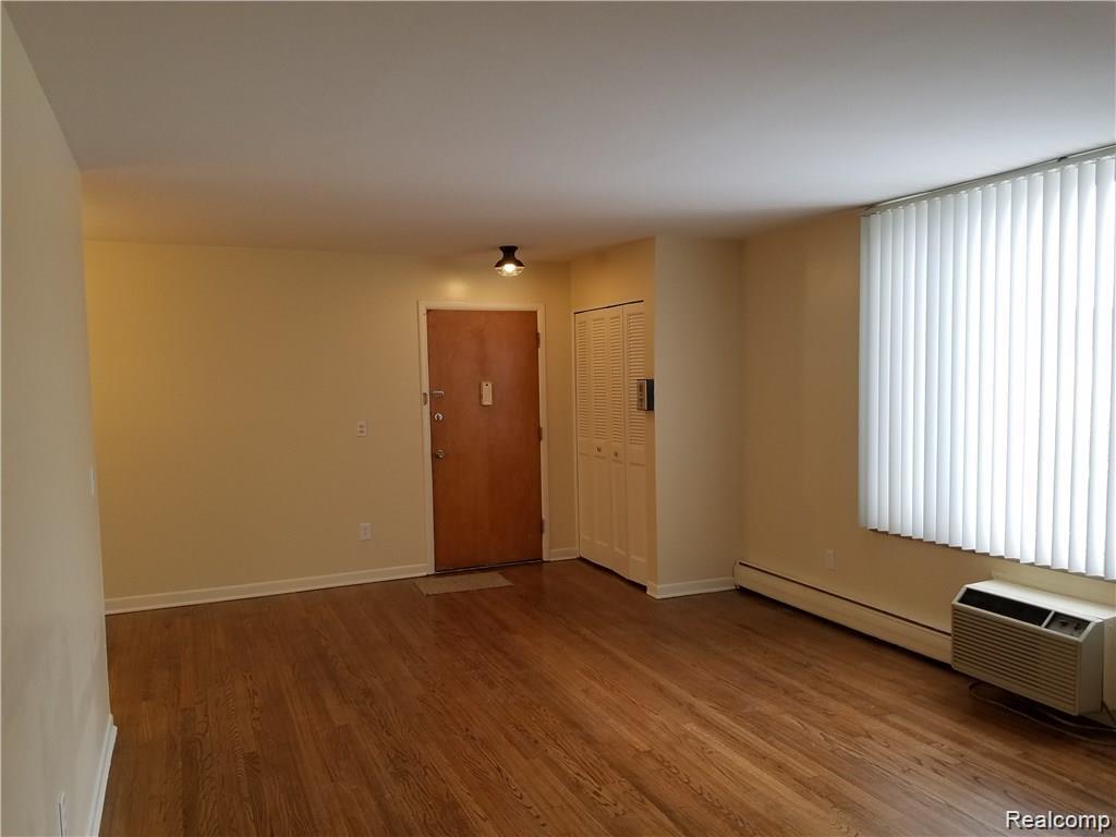 1471 West Nine Mile Road, Unit 8 Ferndale, MI 48220 - Photo 4 of 10