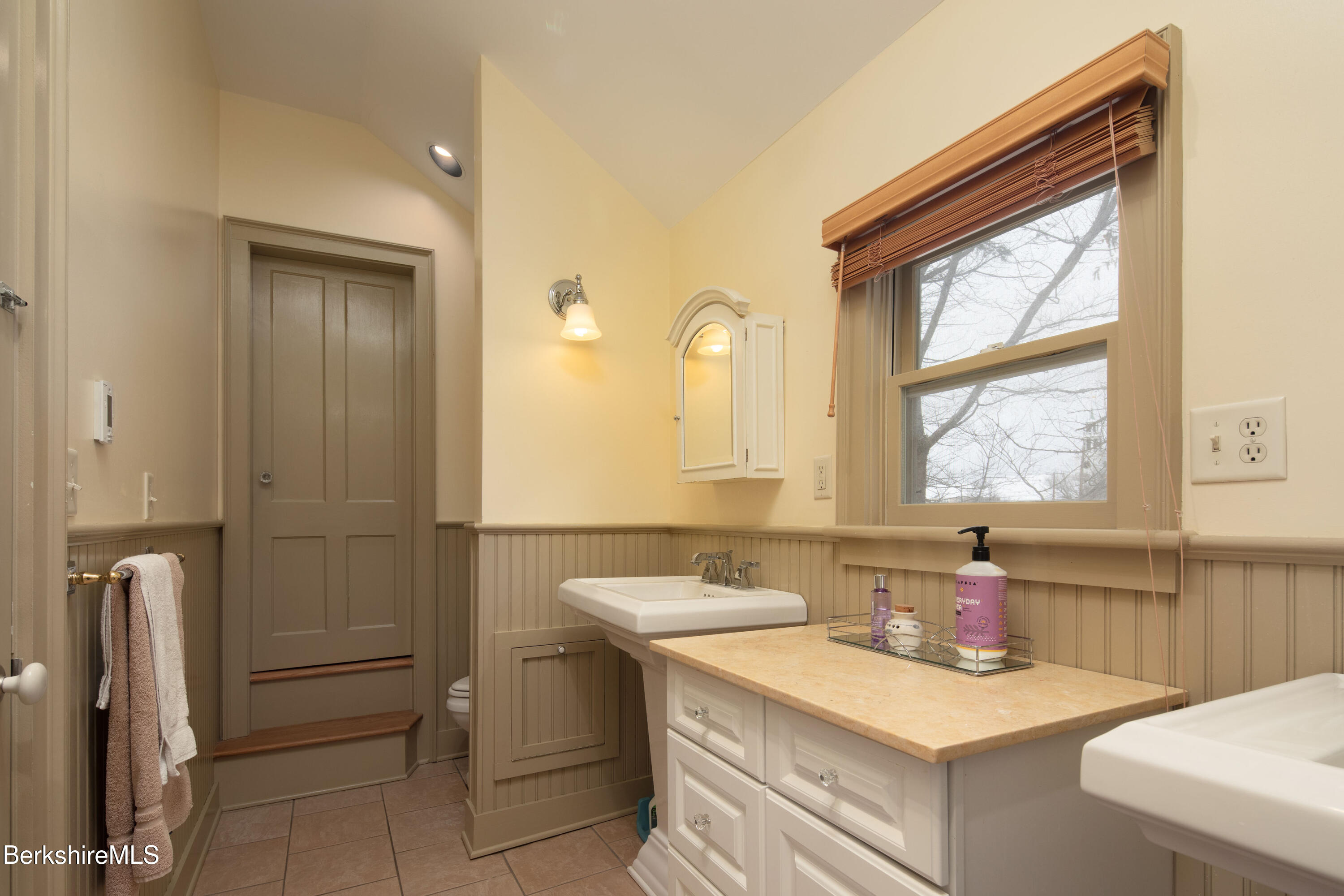86 Main Street Sheffield, MA 01257 - Photo 24 of 33 Primary Bathroom