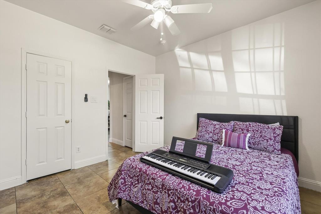 1973 Garrison Way Garland, TX 75040 - Photo 7 of 29 a living room with furniture and a rug