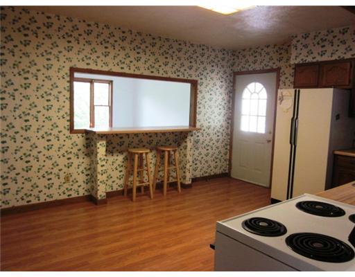 130 Goodhill Road Prosperity, PA 15329 - Photo 5 of 11 Kitchen.
