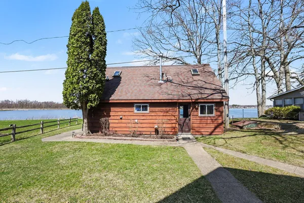 $450,000 | 8945 Mott Drive, Jackson, MI 49201
