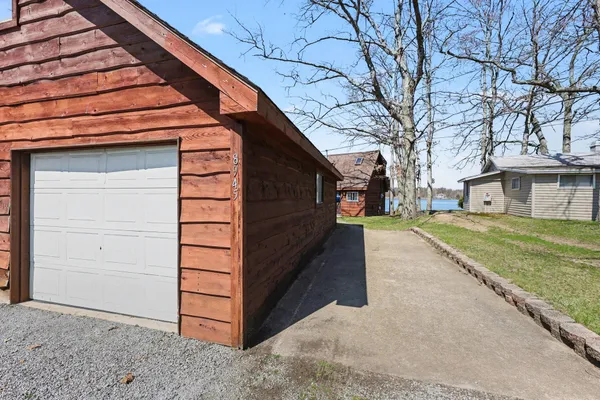 $450,000 | 8945 Mott Drive, Jackson, MI 49201