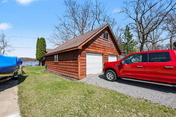 $450,000 | 8945 Mott Drive, Jackson, MI 49201