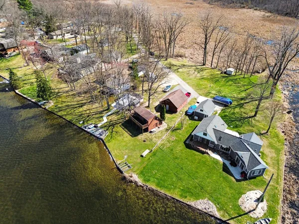 $450,000 | 8945 Mott Drive, Jackson, MI 49201