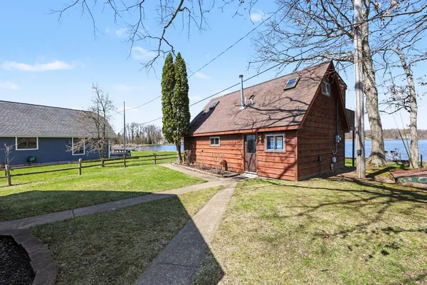 $450,000 | 8945 Mott Drive, Jackson, MI 49201