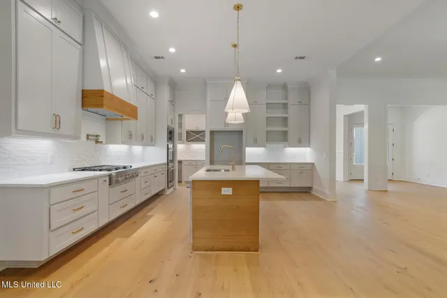 $828,000 | 909 Fairburn Court, Madison, MS 39110