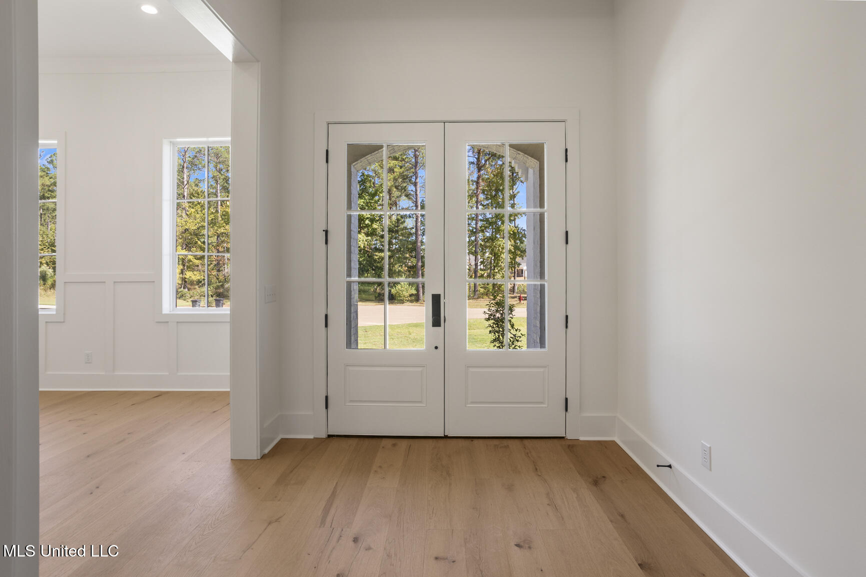 909 Fairburn Court Madison, MS 39110 - Photo 3 of 42 909 Fairburn Ct-3